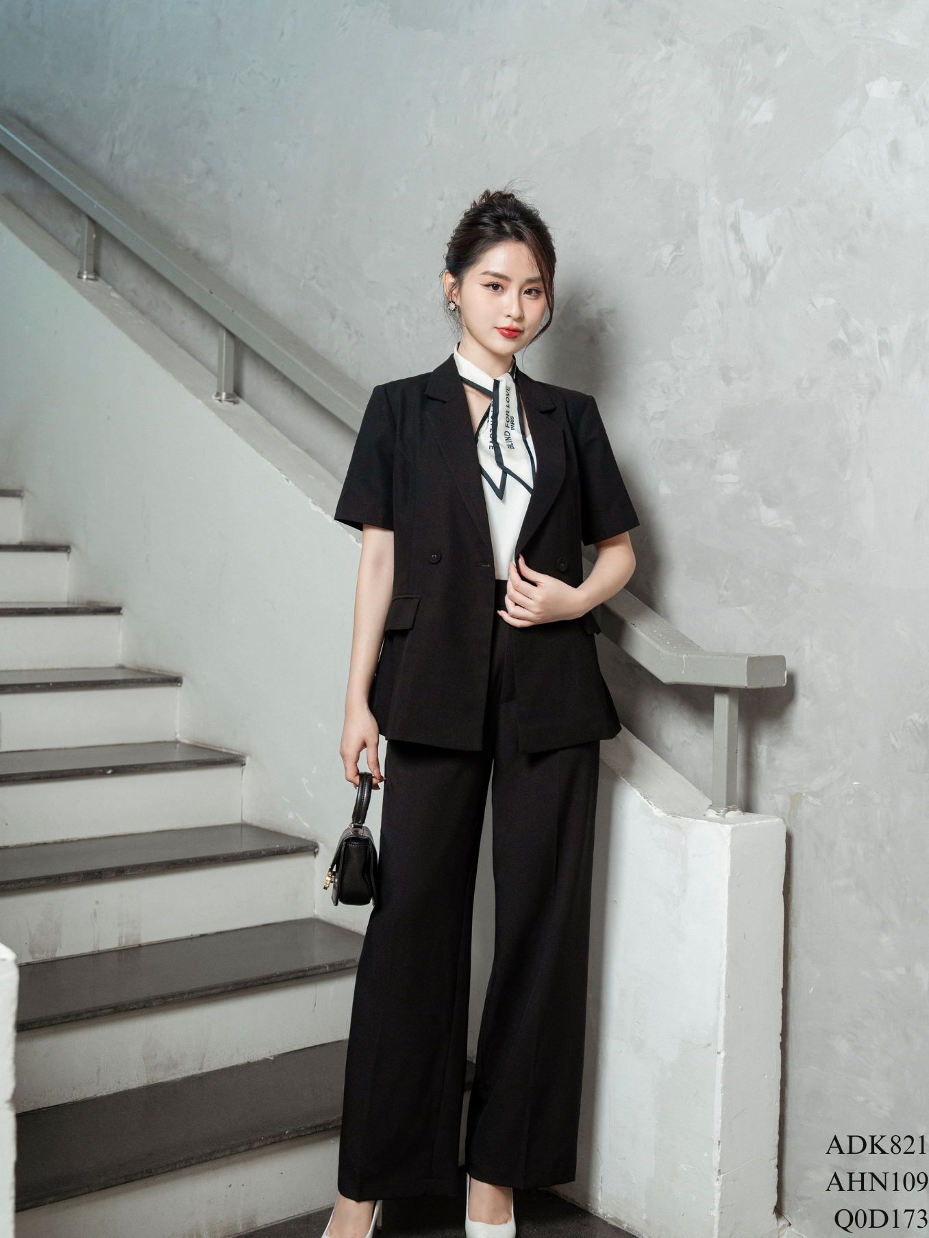 Quần suông 2 ly túi chéo đỉa cạp TIINSTORE Q0D173