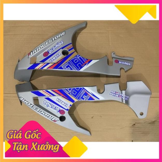 Mỏ cày ex150 - mầu bạc tem xanh cd68