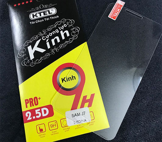 Miếng dán cường lực IPHONE 2.5D trong suốt siêu bền
