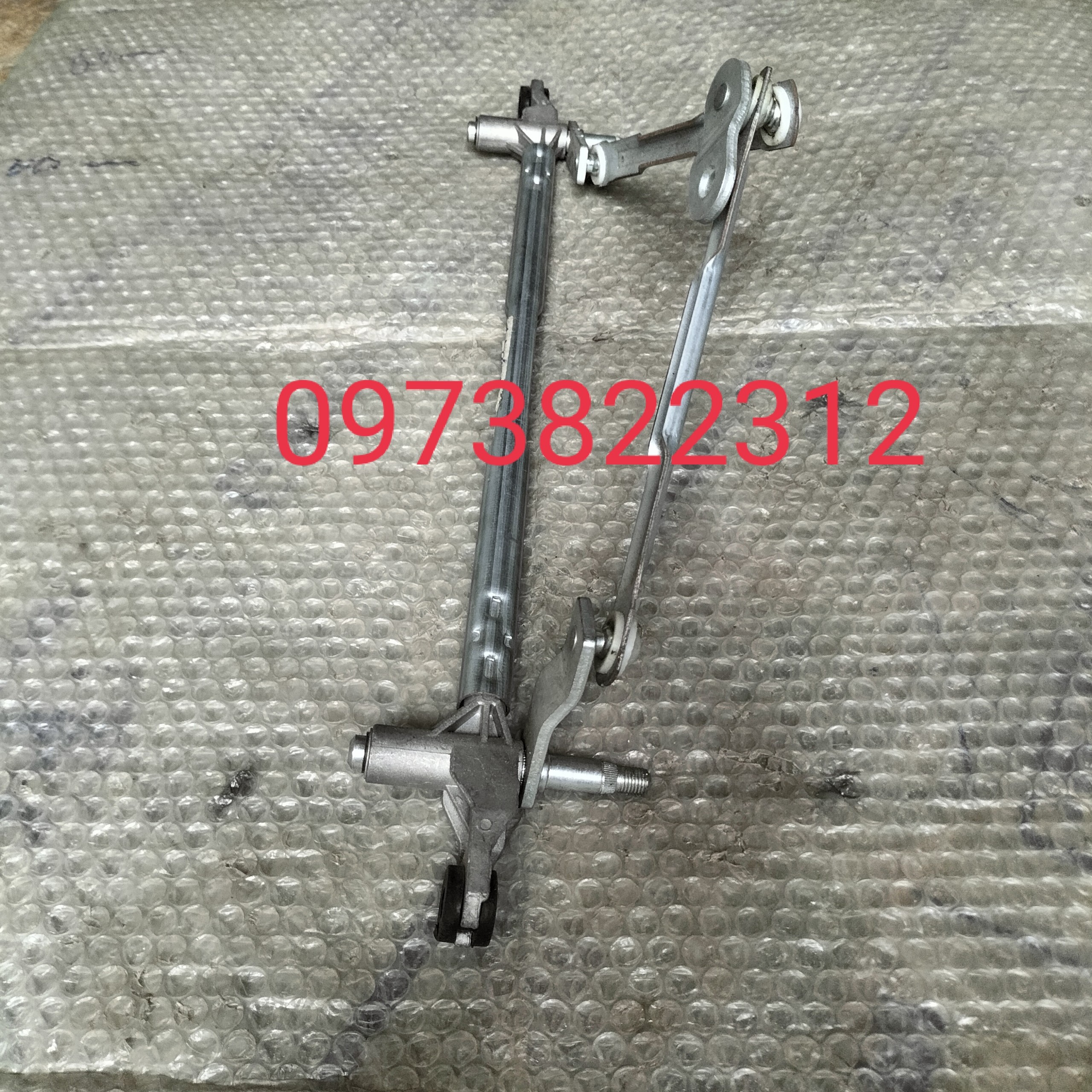Thanh giằng gạt mưa Captiva ( Giá 1 Chiếc )