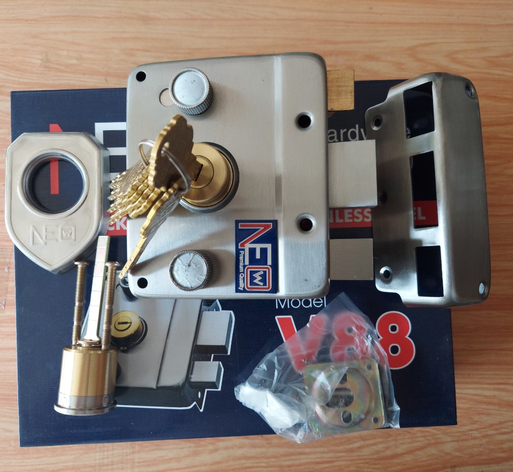 KHÓA CỬA CỔNG SẮT NEO V88