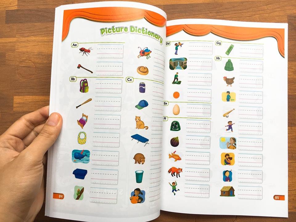 Oxford Phonics World - Level 2 - 2 quyển (SB+WB) - Khổ A4