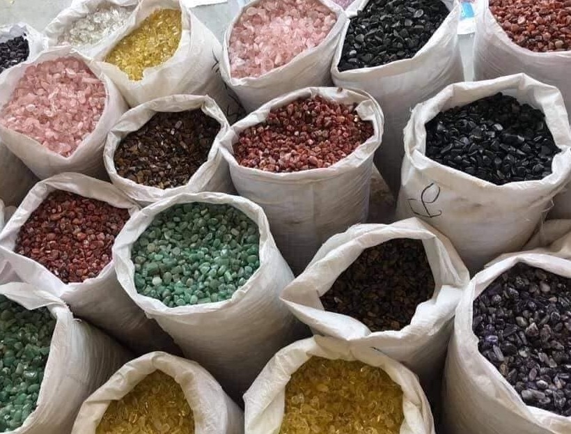 Đá thạch anh vụn ngũ sắc 10kg