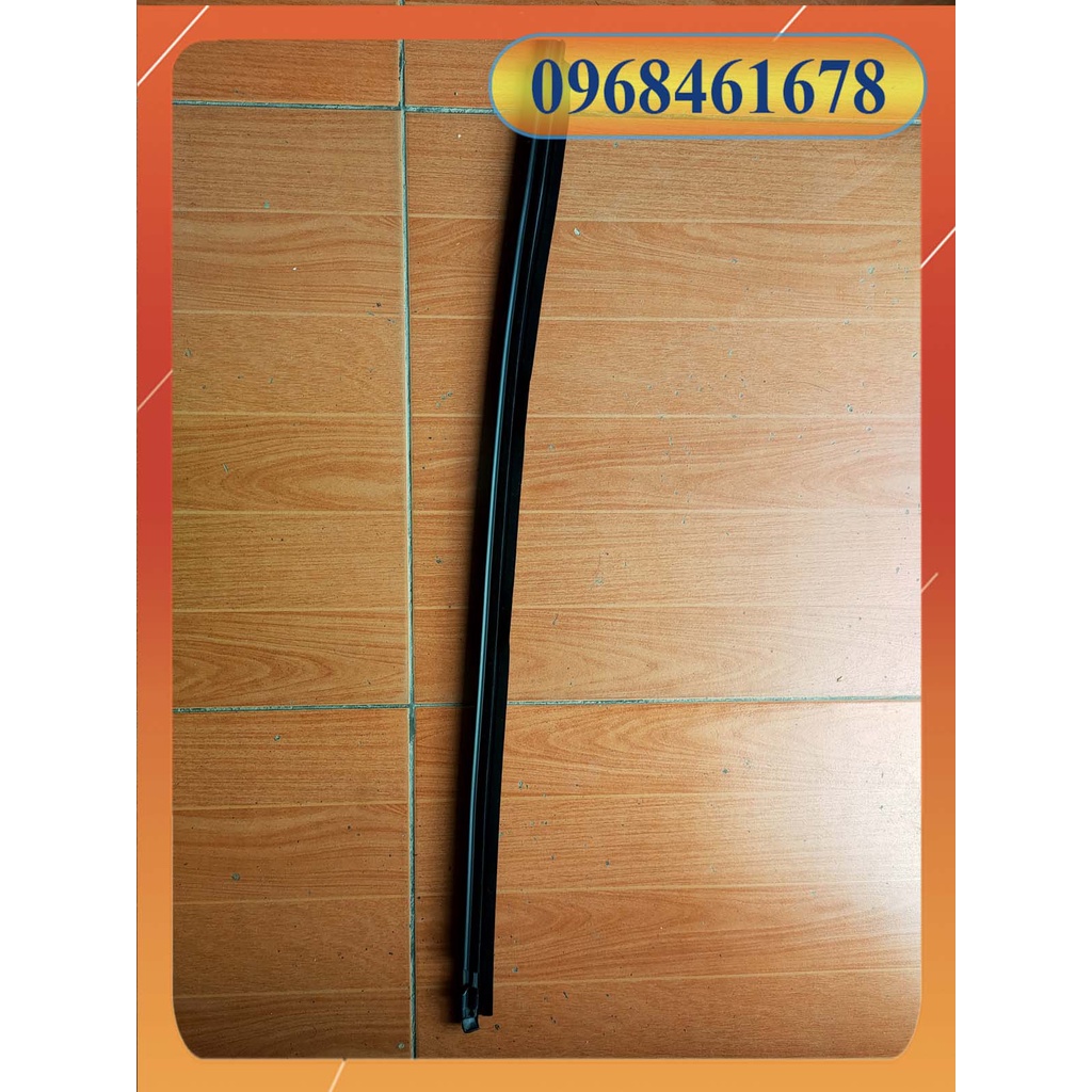 NẸP CHÂN KÍNH NGOÀI VIOS 02-07 (Hàng theo xe)