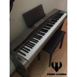 Piano điện Casio PX400R.