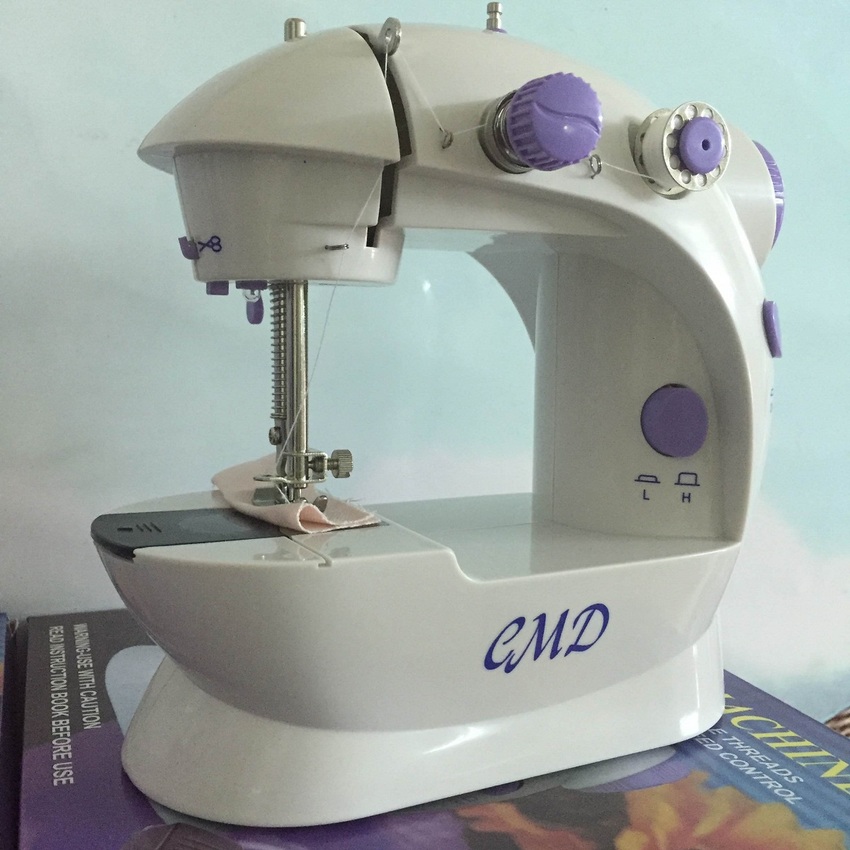Bộ máy may mini CMD SM-202A + Bộ kim chỉ đa năng 10 cuộn chỉ