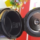Nồi cơm áp suất điện tử CUCKOO CRP-M112FD 1.8L