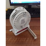 Quạt tích điện mini cầm tay cho bé