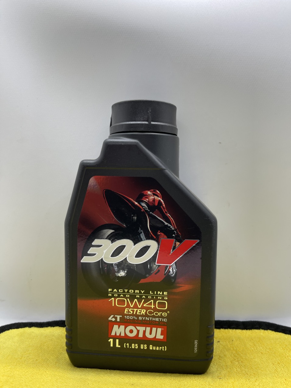 [HCM]Nhớt Motul 300V nhập khẩu đức Factory Line 10W40 1L