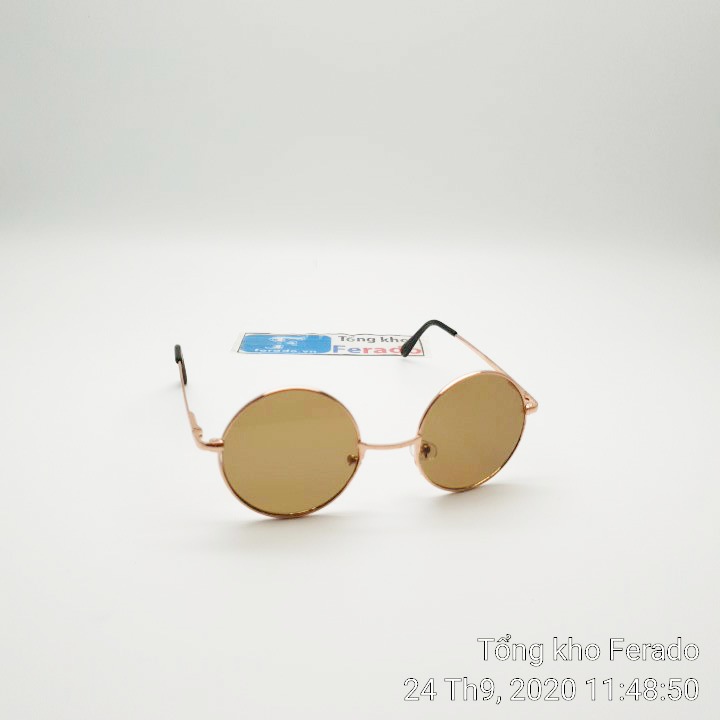 Kính mắt thời trang thầy bói
