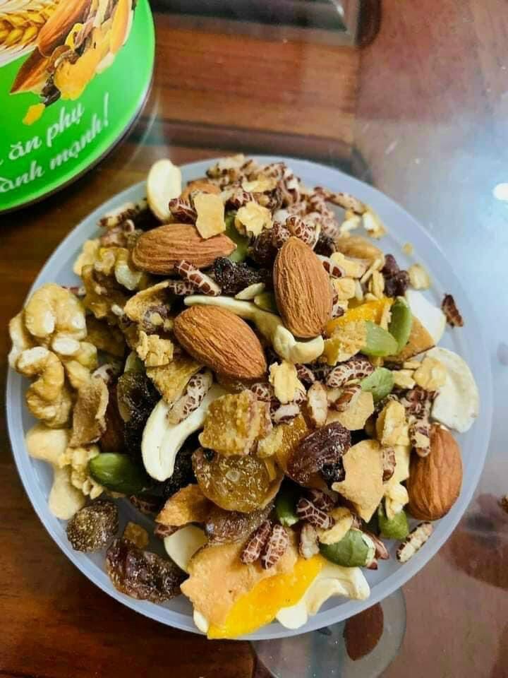 Ngũ cốc hạt ăn liền Granola Min Min 500GR