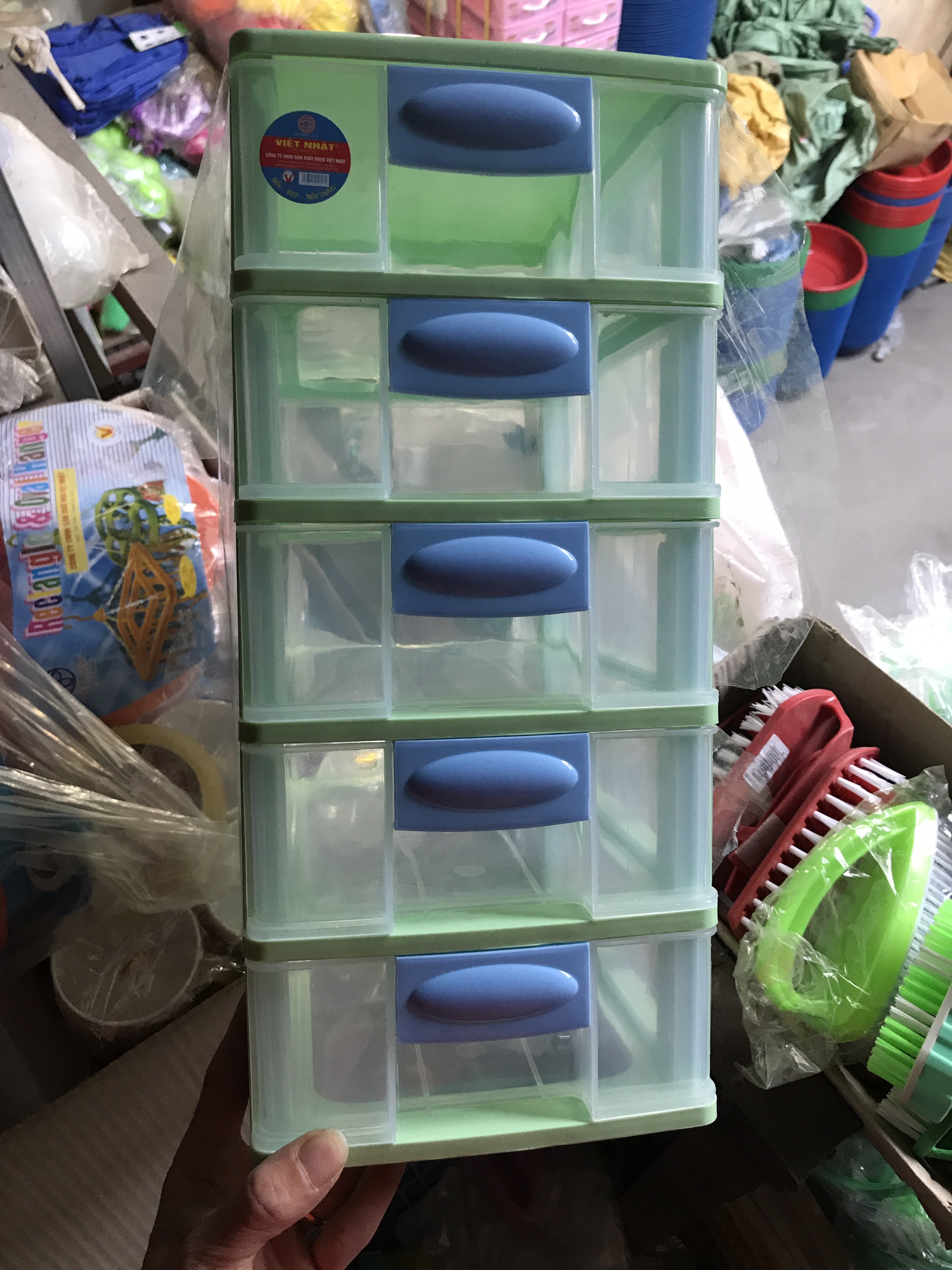 Tủ mini  có khóa chốt nhựa chắc chắn