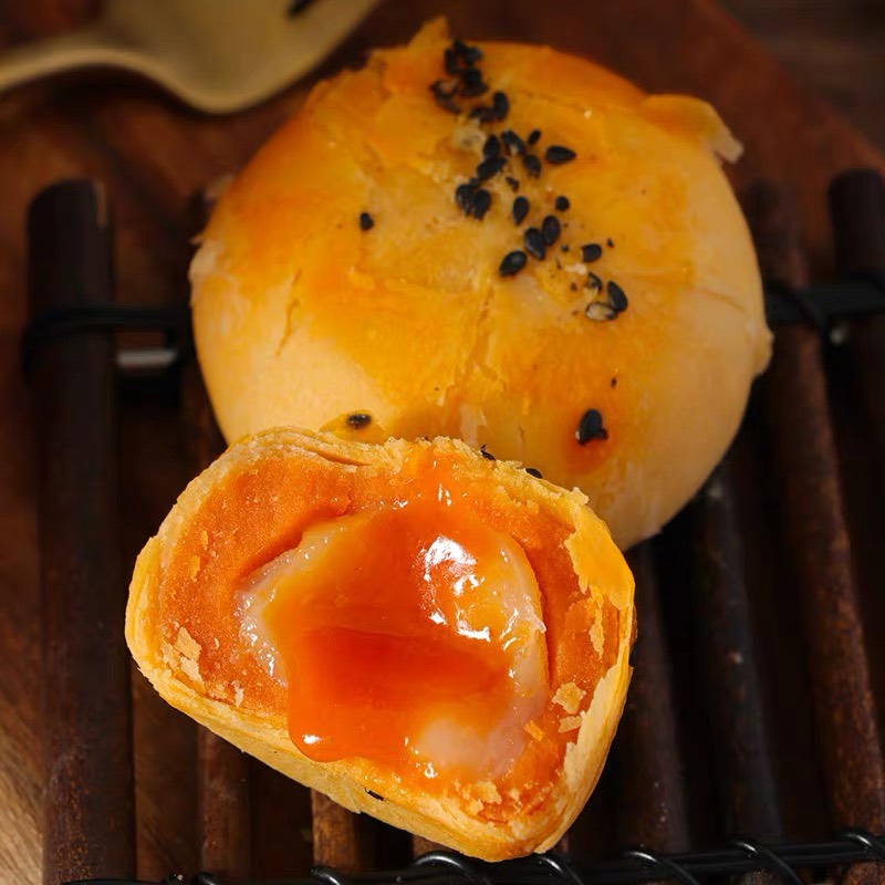 Thùng 1kg Bánh Pía Đậu Xanh Nhân Lòng Đỏ, Trứng Tan Chảy Thơm Ngon, Đậm Đà