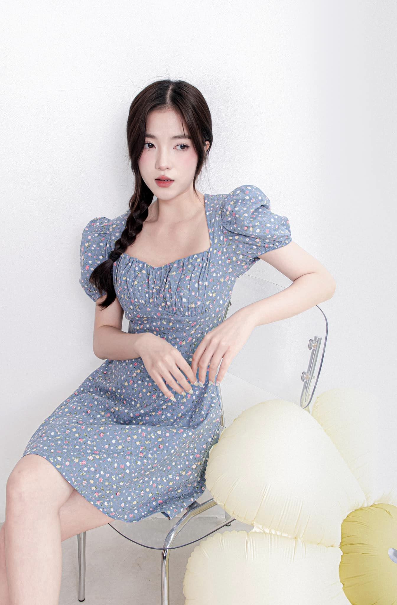 Đầm LYSIA - Đầm hoa cổ vuông nhún ngực