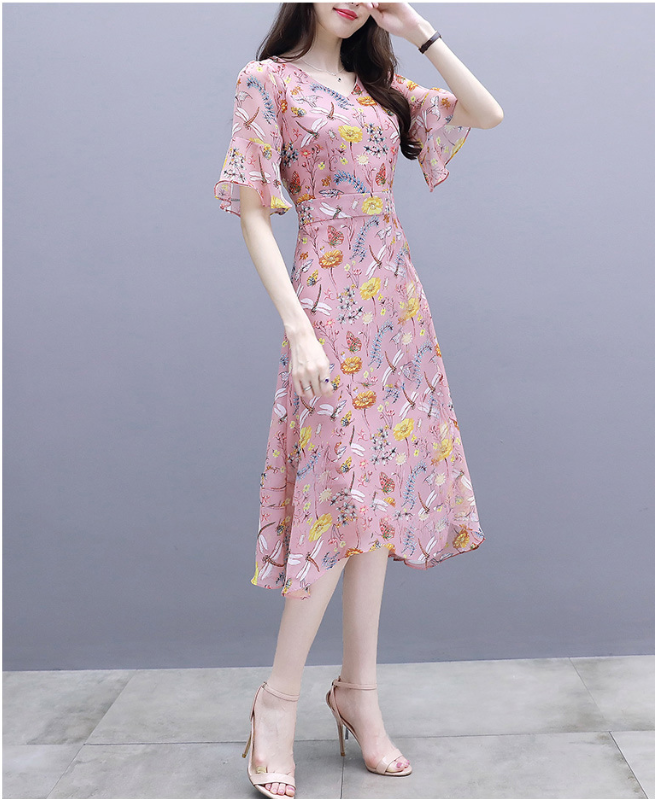 Váy đầm thun tay lỡ, cổ tim, eo cắt rời, vạt hớt