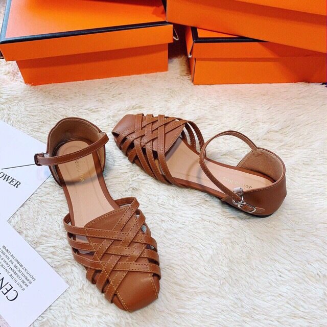 Giày sandal quai đan bít gót