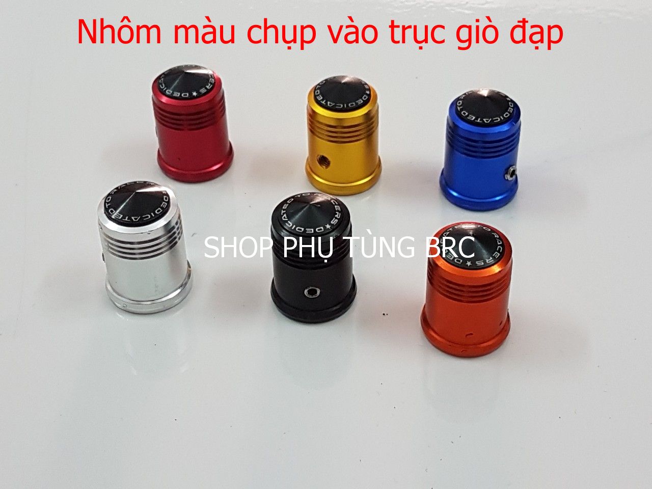 Nhôm màu chụp trục giò đạp xe hãng HONDA ( SL: 1 cái. Xe WINNER, WINNER X không lắp được )
