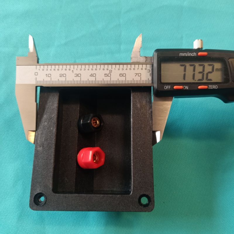trạm to chữ nhật 9*7,7cm (1đôi)