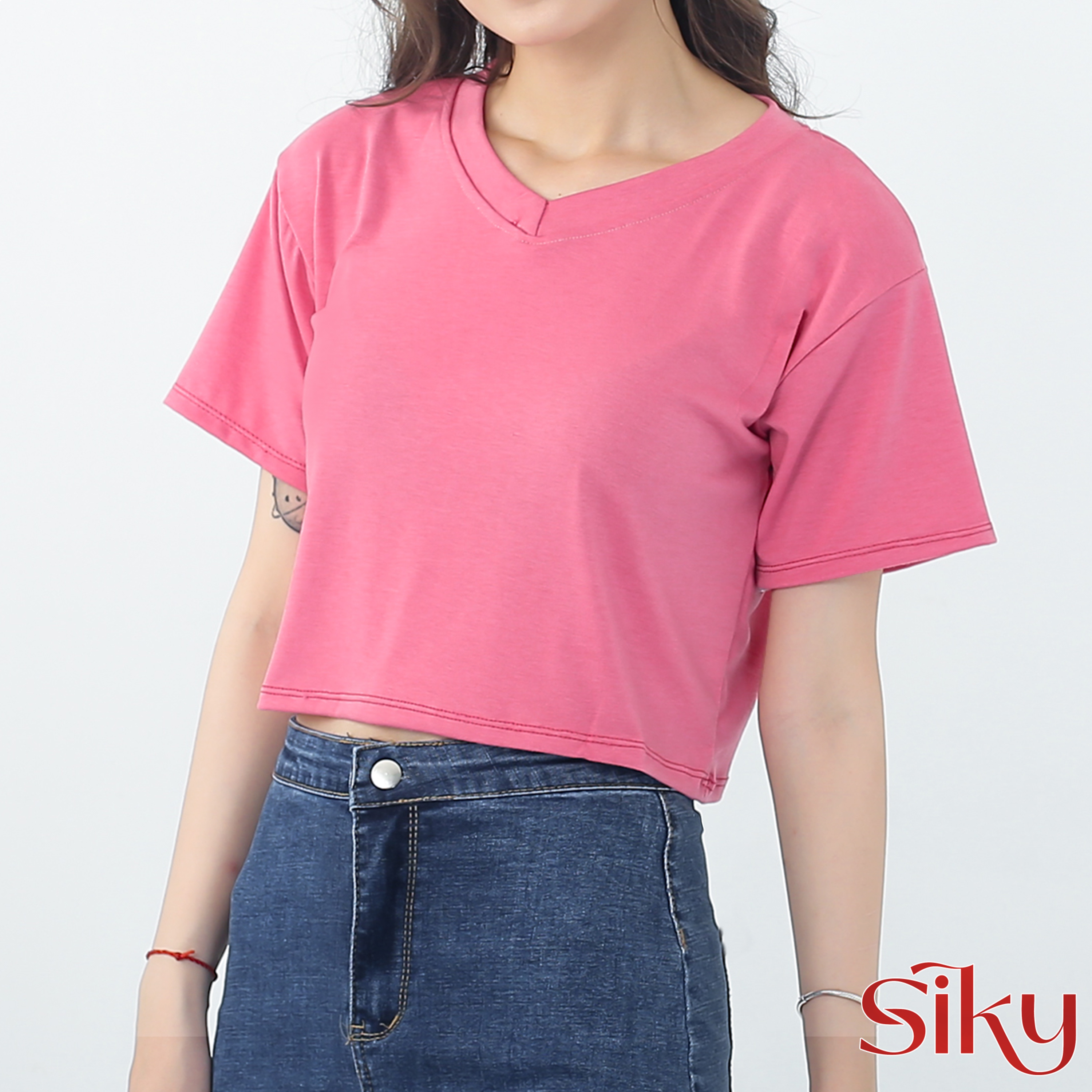 Áo croptop nữ SIKY form rộng cổ tim - CR02