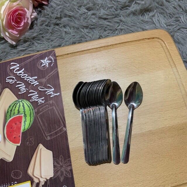 Muỗng nhỏ ăn trứng vịt lộn 10c