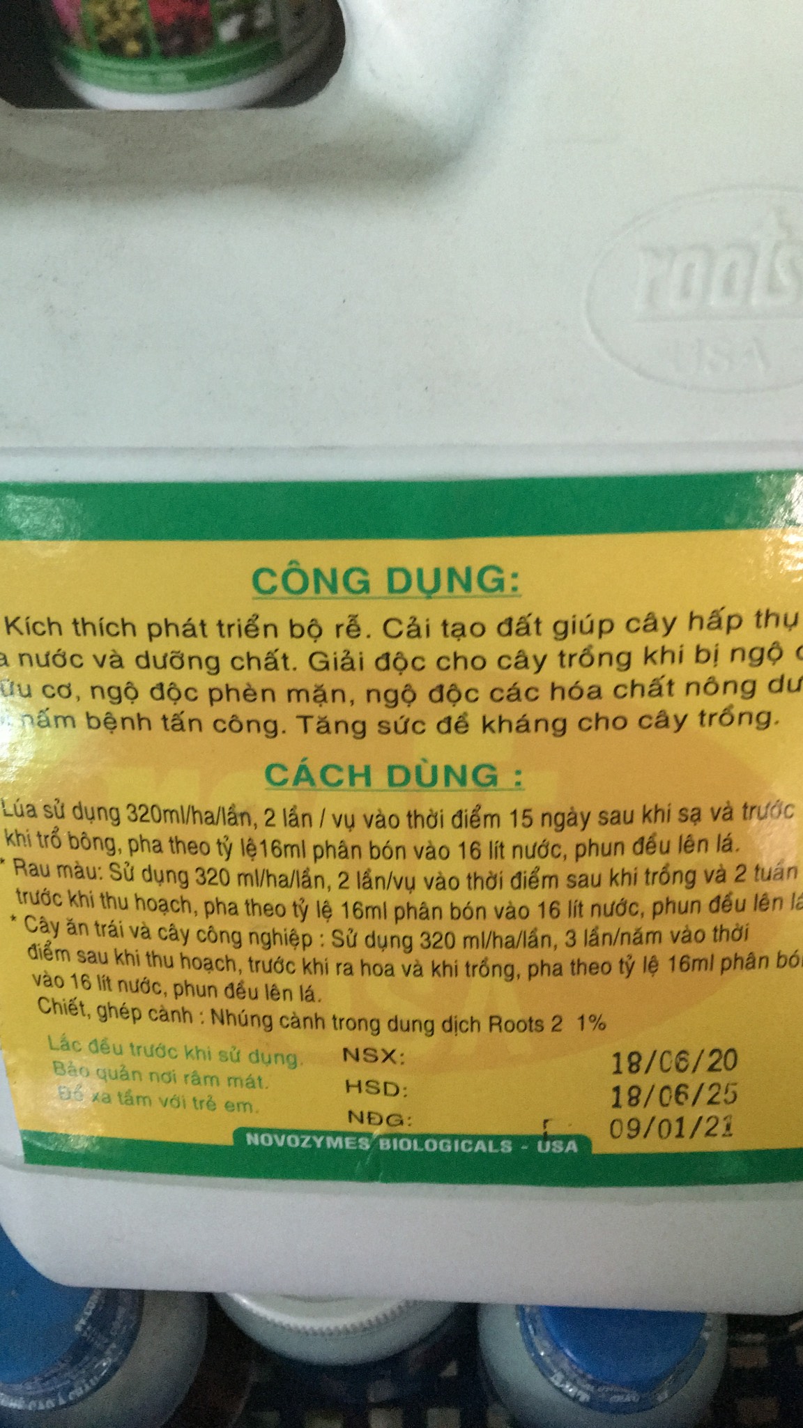 Phân bón lá kích rễ cao cấp của Mỹ Root 2 can 1 Lít