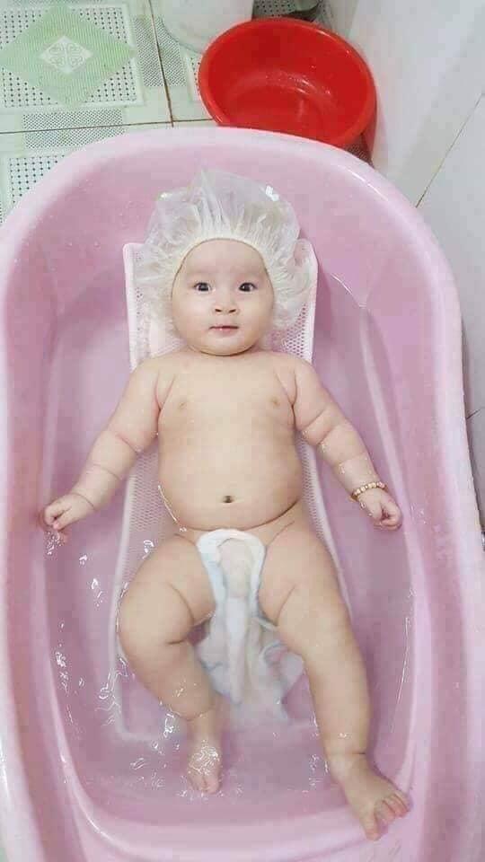 Lưới tắm cho bé kèm gối về kho sll