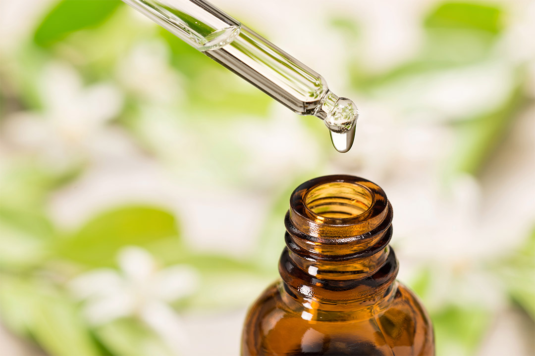 [HCM]TINH DẦU SẢ JAVA NGUYÊN CHẤT LA CHAMPA (LỌ 10ML) CITRONELLA OIL