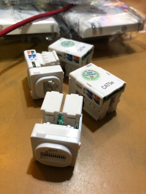 Hạt Mạng Cat5 Và Điện Thoại Sino