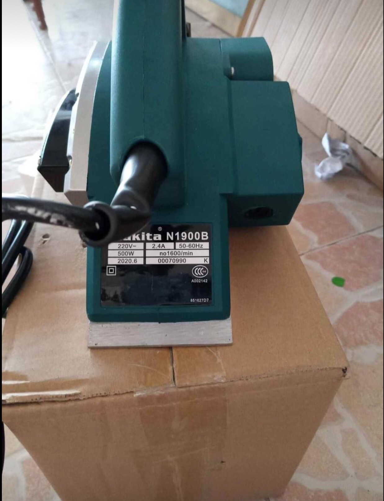 MÁY BÀO GỖ MAKITA