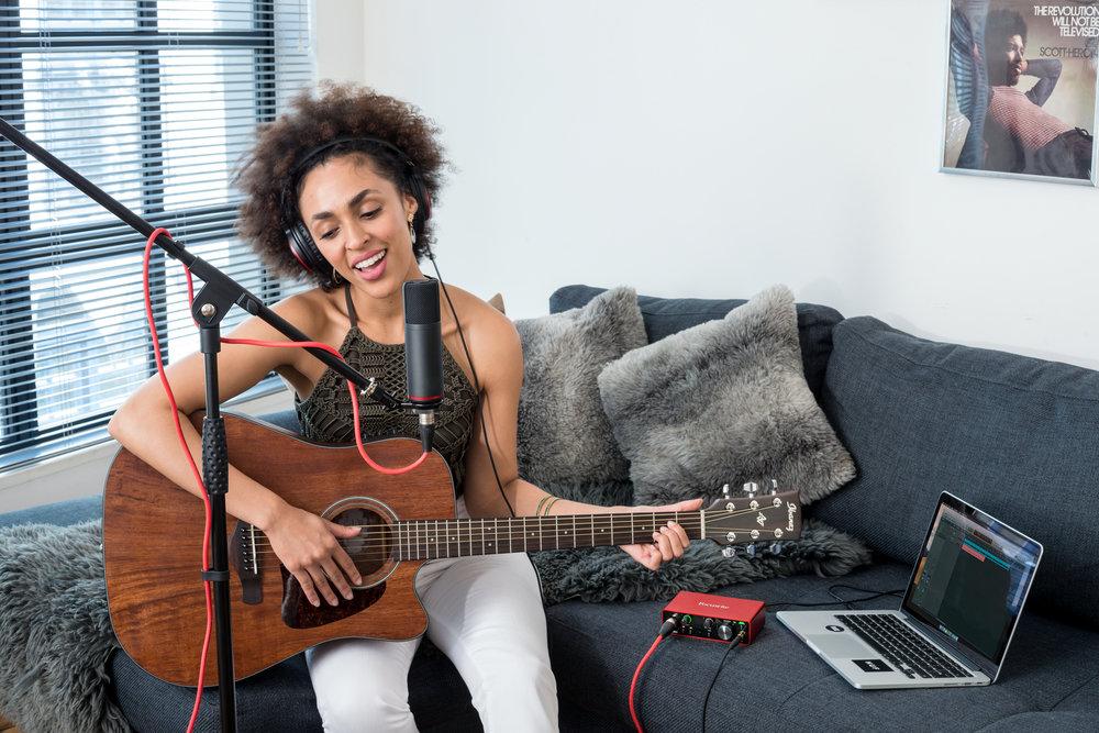 Focusrite Scarlett 2i2 Gen 3 Studio