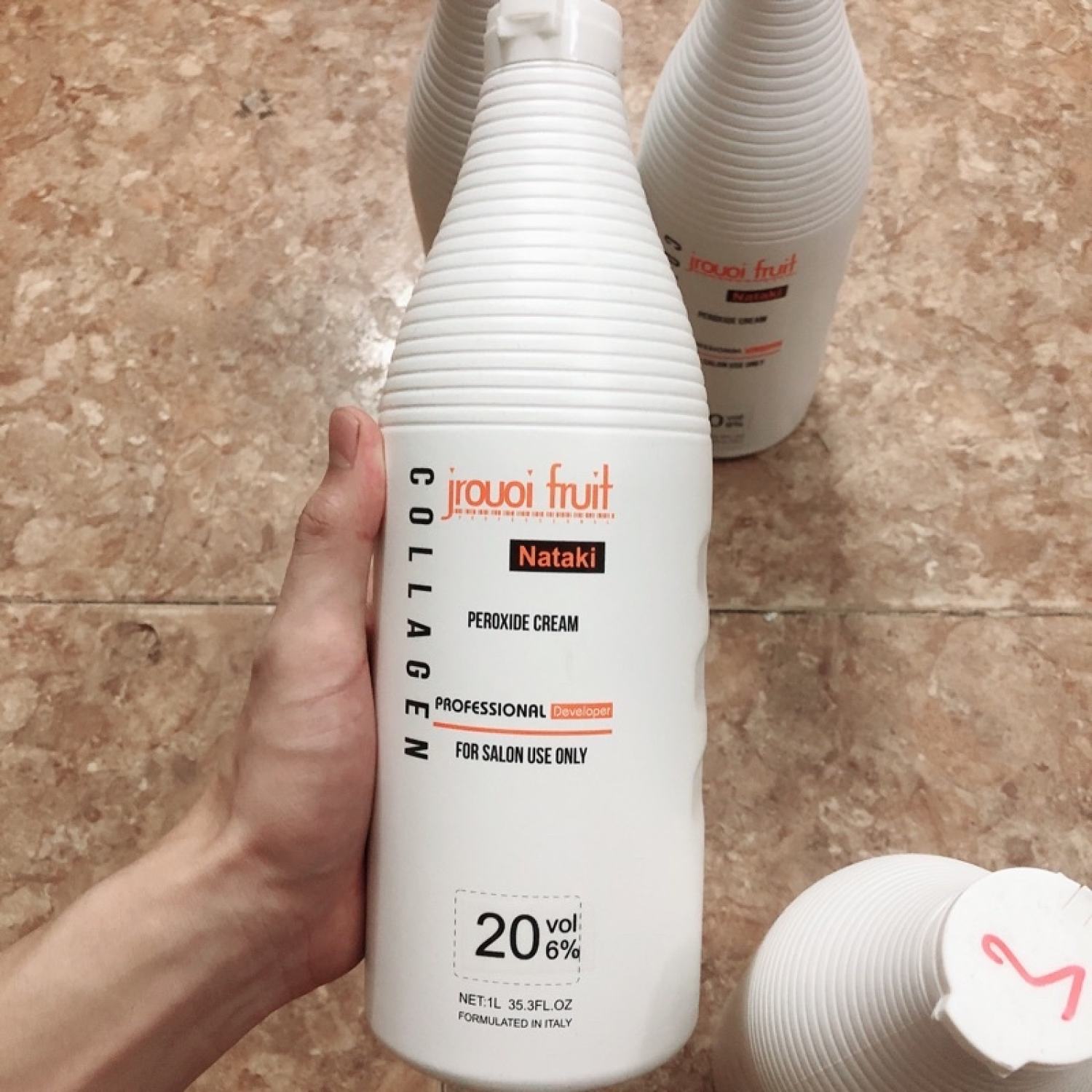 Oxy trợ nhuộm tóc giảm sót da đầu , kem trợ nhuộm Jrouoi fruit 1000ml