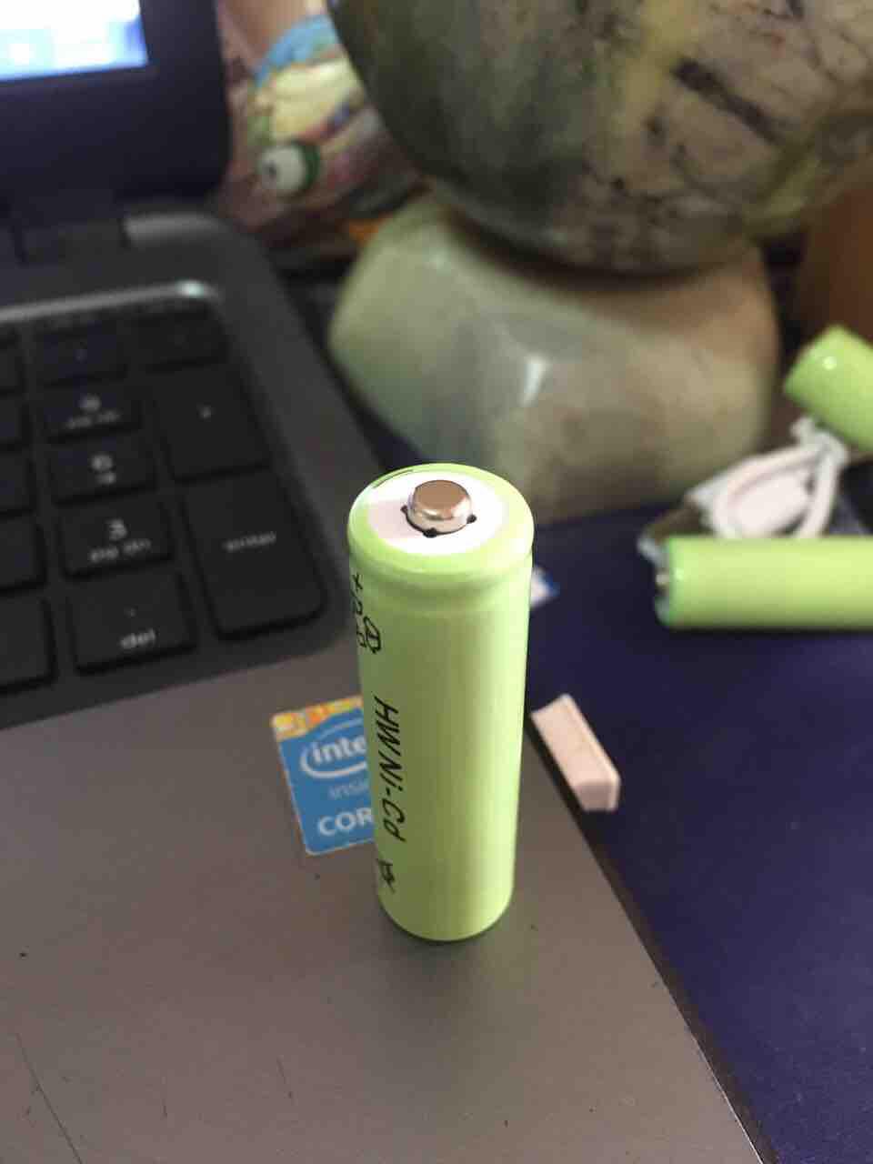 Combo Vỹ 4 pin AA 700mAh 1.2V sạc lại được