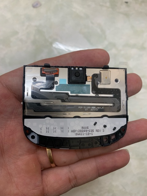 [HCM]Bàn phím Blackberry 9900/9930 màu đen Giun dế