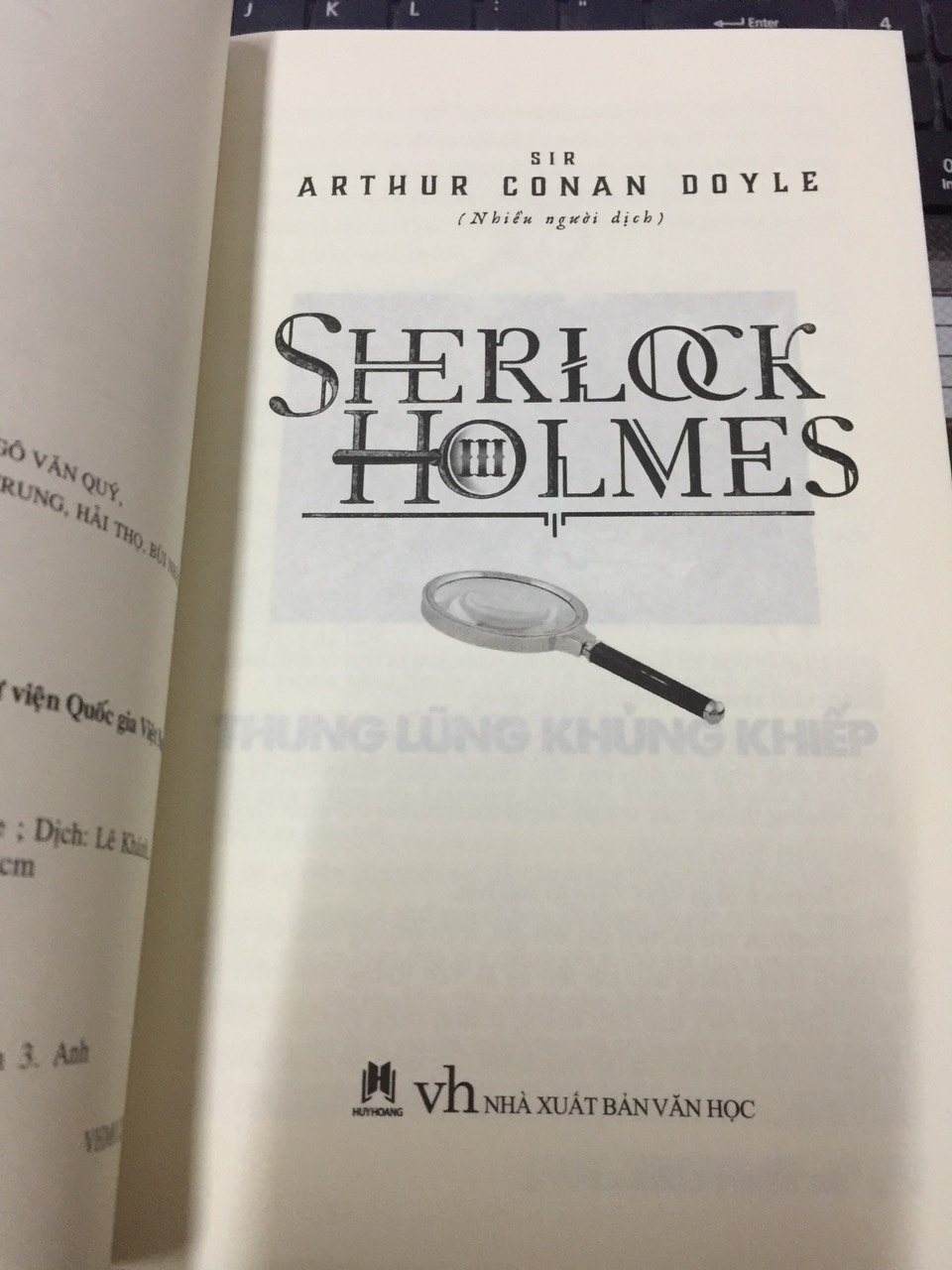 Sách - Tiểu thuyết trinh thám - Sherlock Holmes III