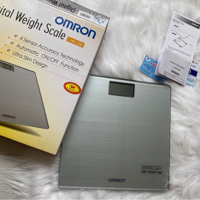 Cân Sức Khỏe Điện Tử Omron Hn-286