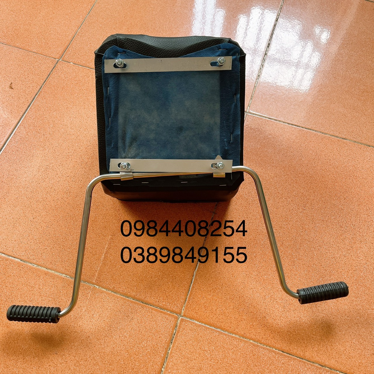 Ghế Nệm Xe Số Cho Bé Ngồi Có Gác Chân( xe Wave alpha-RSX, Blade, Sirius, Alexo, Future, Dream, Cub, Jupiter,...)