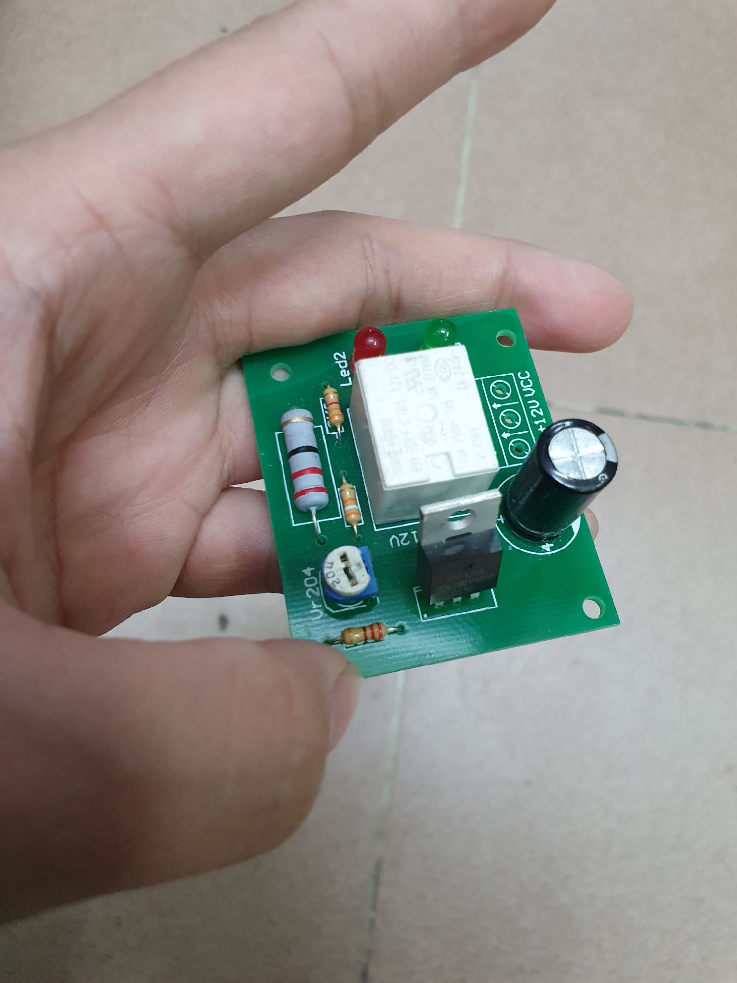 mạch sạc ắc quy 12 vôn