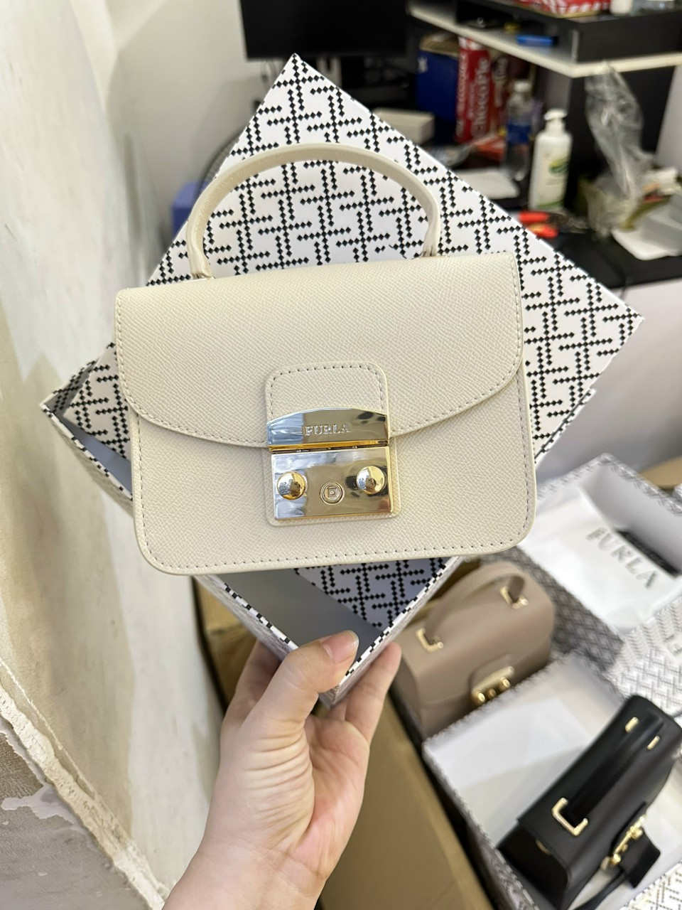 TÚI ĐEO CHÉO NỮ  FU LRA FULLBOX Size :18 cm