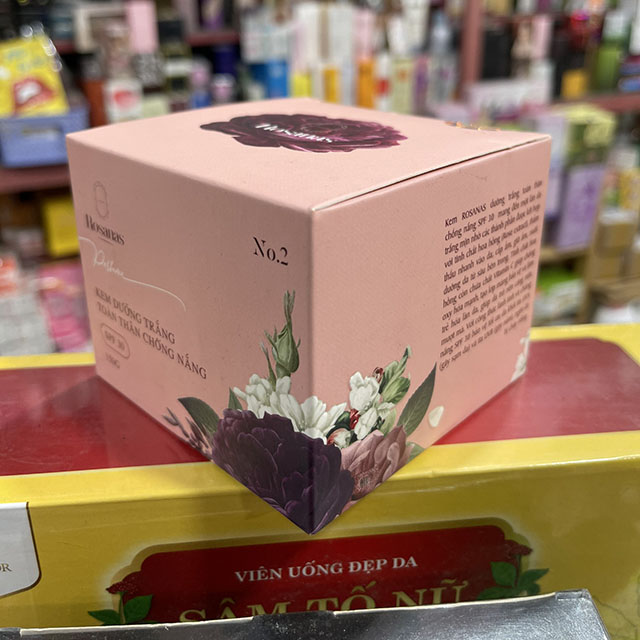 [HCM]Rosanas perfume trắng body chống nắng 150g