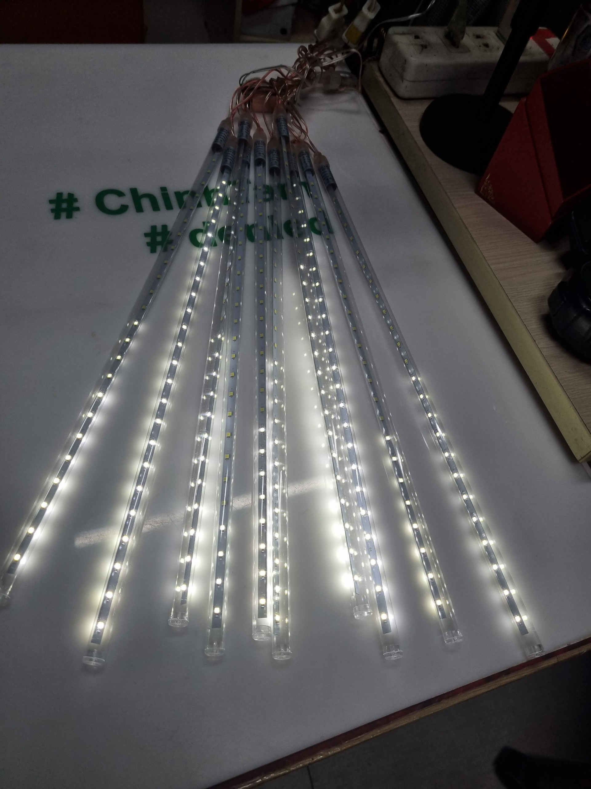 Sao băng led chùm 10 cây 0.5 mét