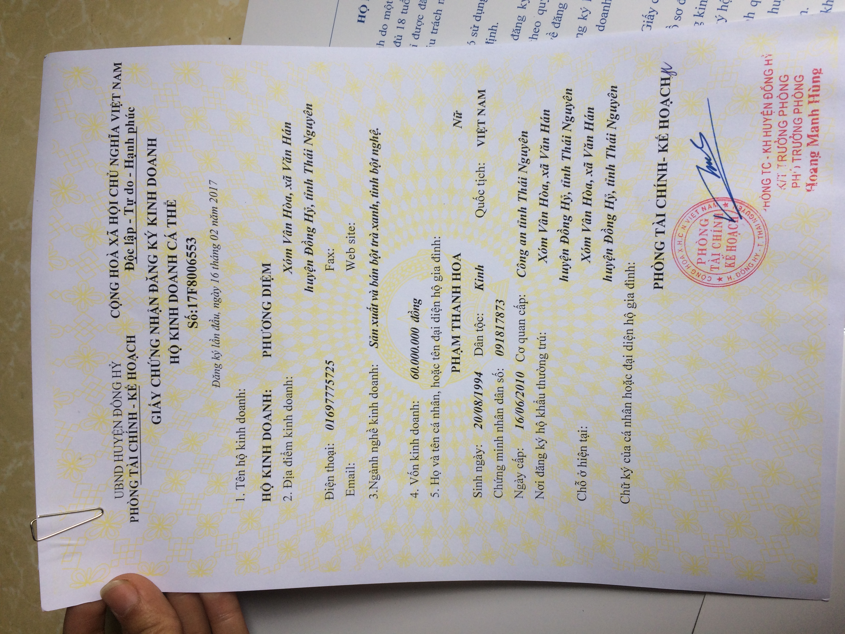 TINH BỘT NGHỆ ĐẮP MẶT