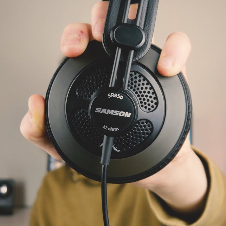 Samson SR850 Semi-Open Headphones Back Studio Reference.