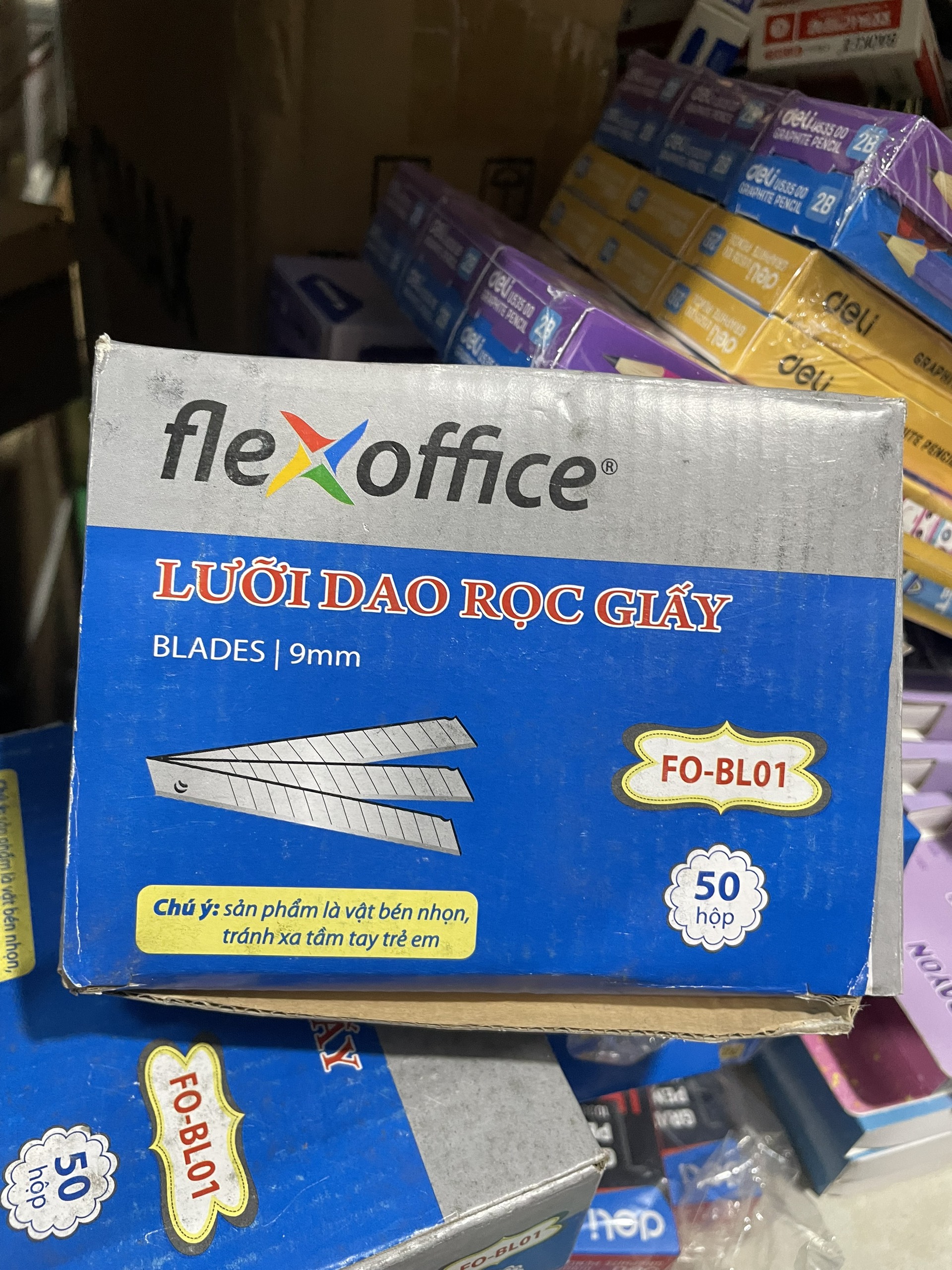 (1 Hộp) Lưỡi dao rọc giấy nhỏ 9mm  Flexoffice Thiên Long FO-BL01