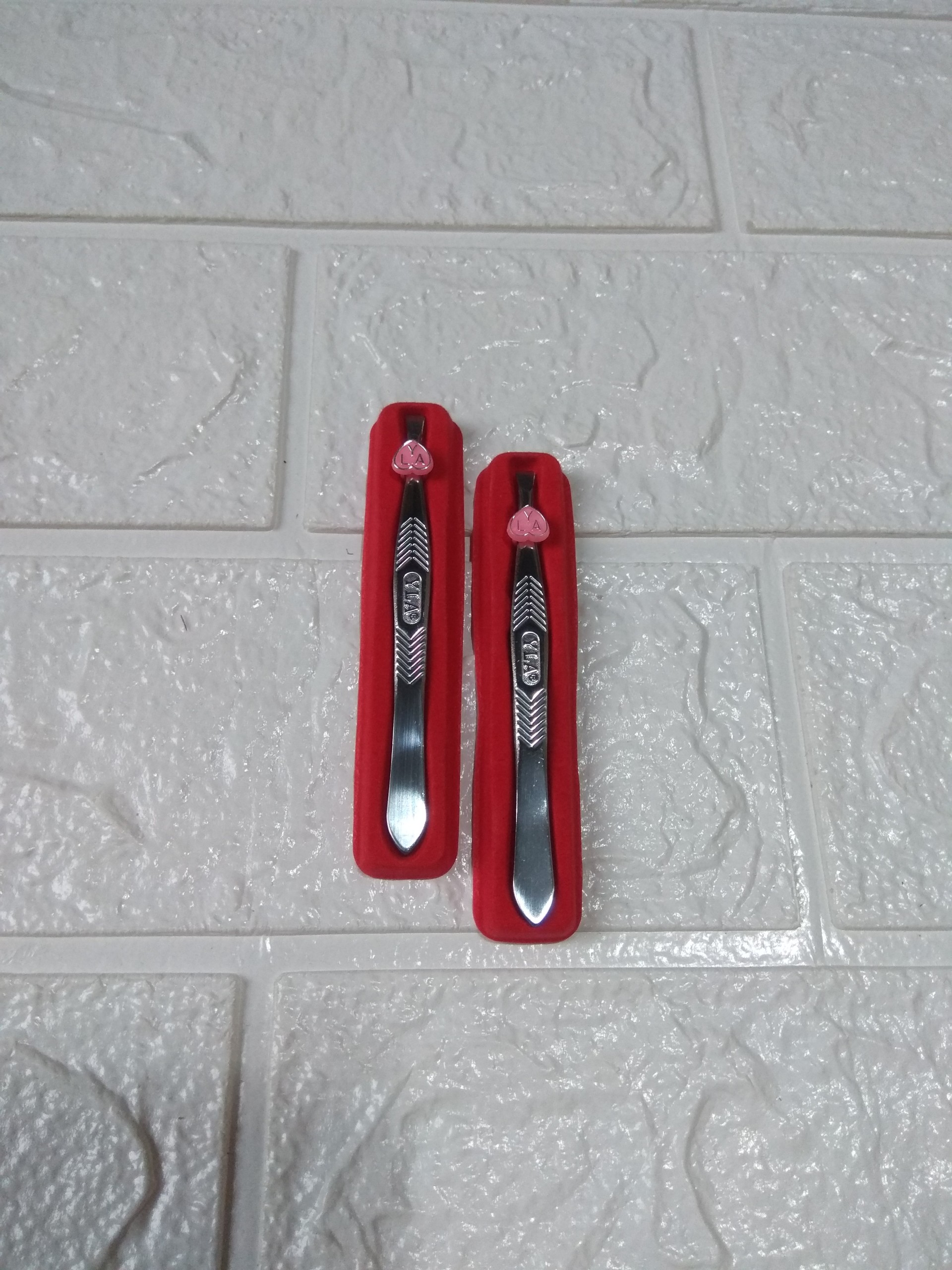 Nhíp nhổ lông, nhổ tóc bạc loại chắc