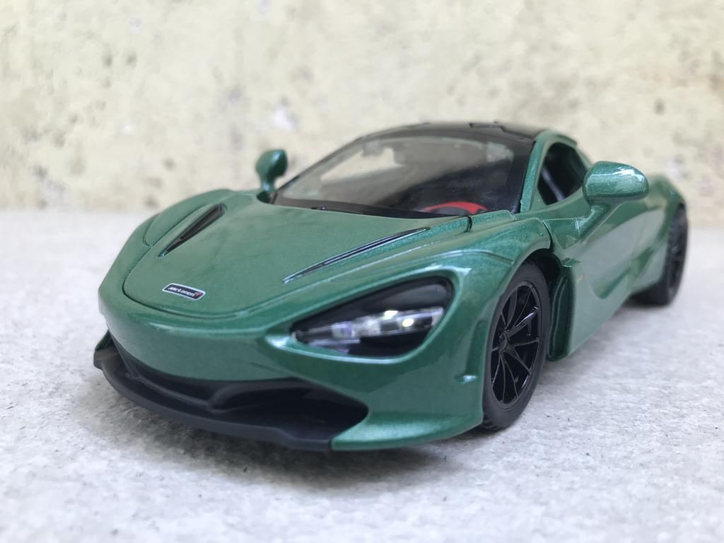 [HCM]Mô hình xe ô tô Mclaren 720S Spider - 1:32