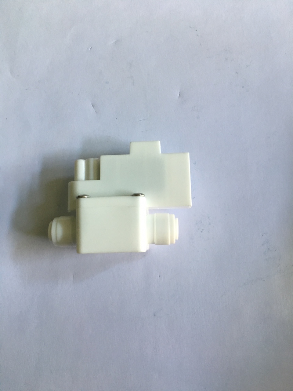 VAN ÁP CAO DÙNG CHO MÁY LỌC NƯỚC.DÙNG DÂY 6 LY.