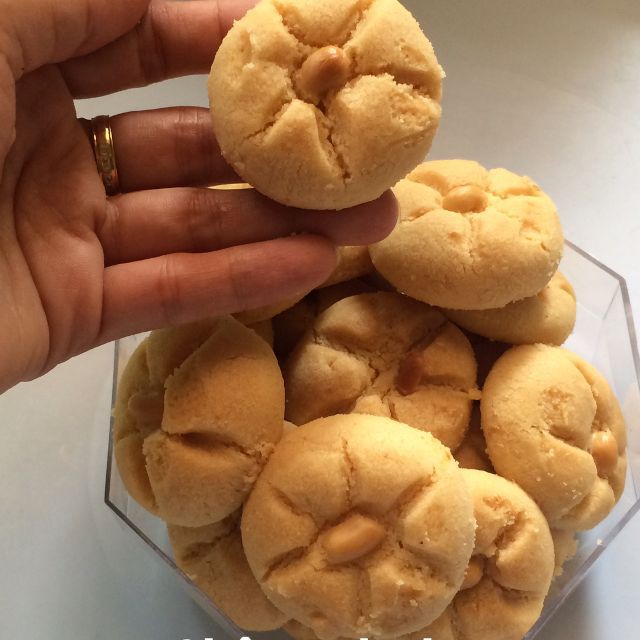 bánh hạnh nhân loại ngon 250g