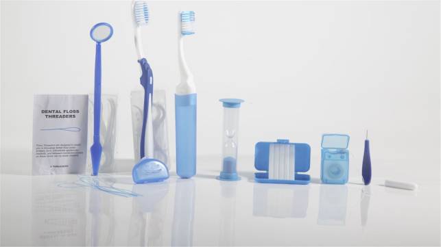 Coral 8-Piece Orthodontic Support Oral Hygiene Set