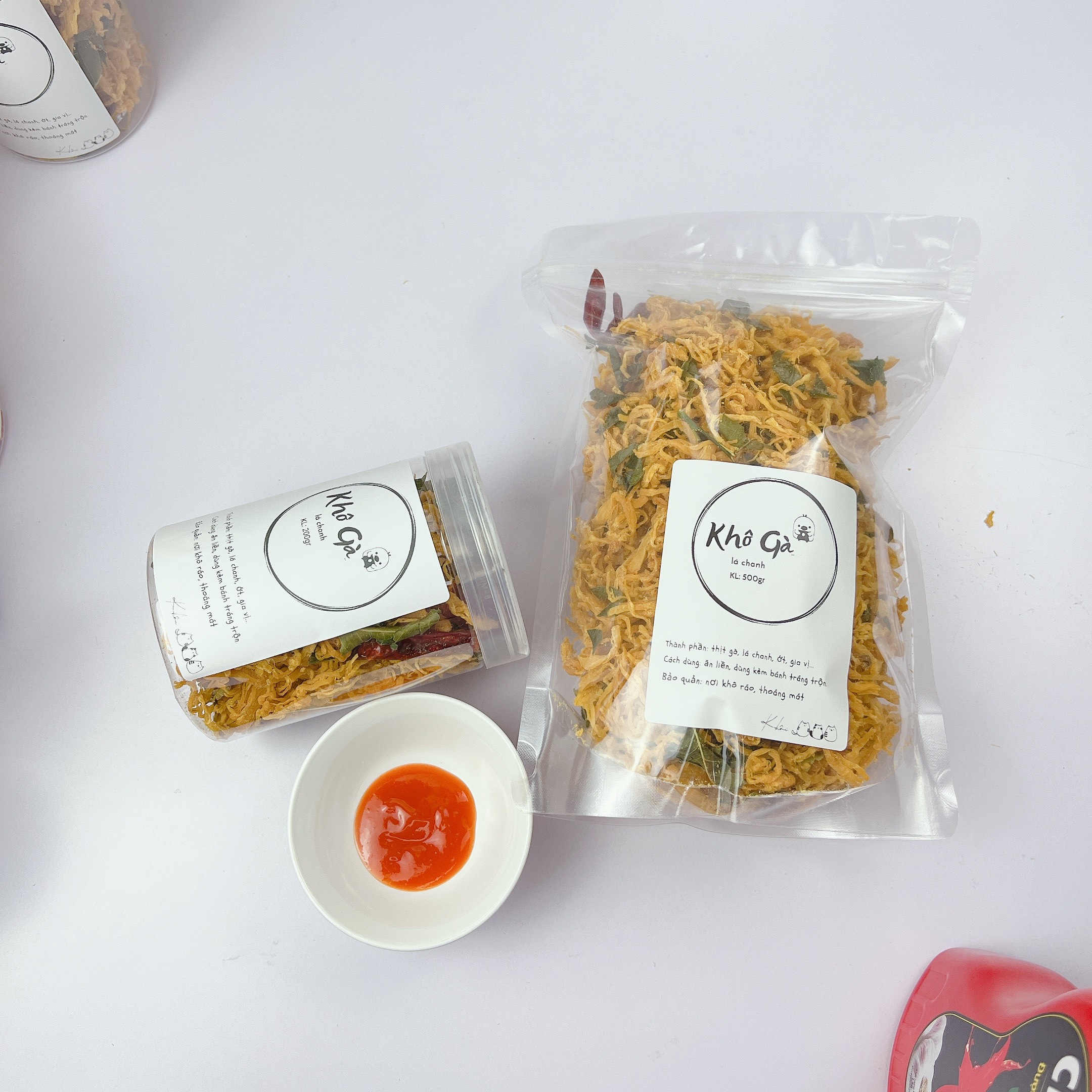 Khô gà lá chanh cay dai chuẩn vị (hũ 200gr)