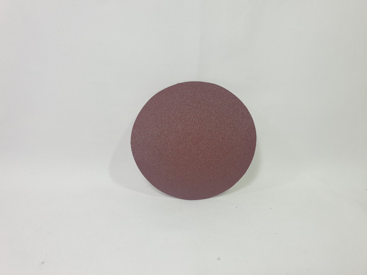 Giâý nhám dính, dán đế tròn 10 cm p100